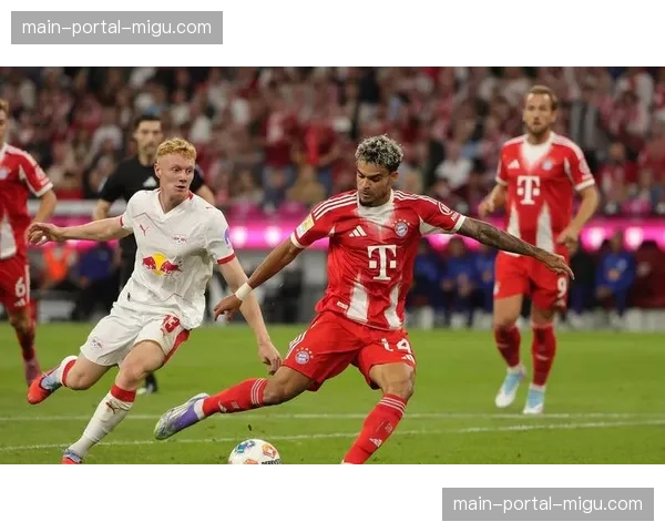 拜仁慕尼黑4-1大胜法兰克福，凯恩上演帽子戏法